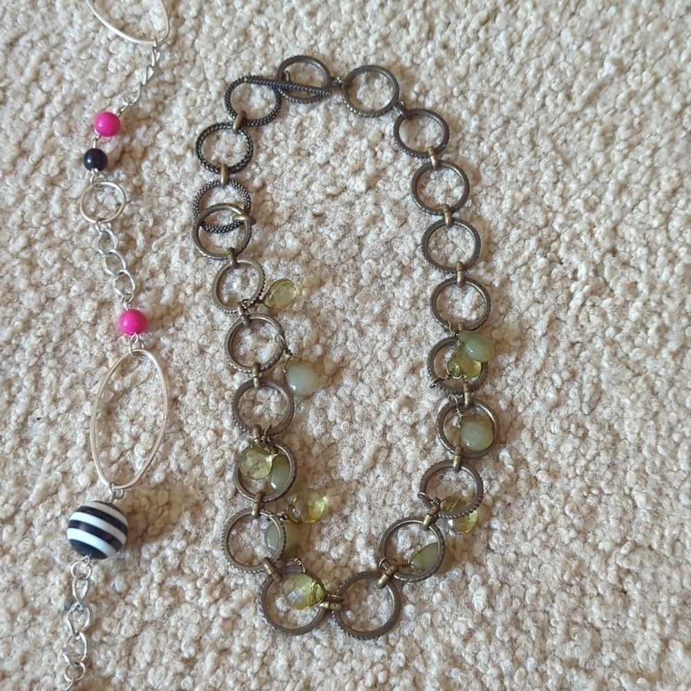 My style Earrings & Necklace, Two Necklaces and Bracelet Chunky Jewelry Bundle - Picture 2 of 5